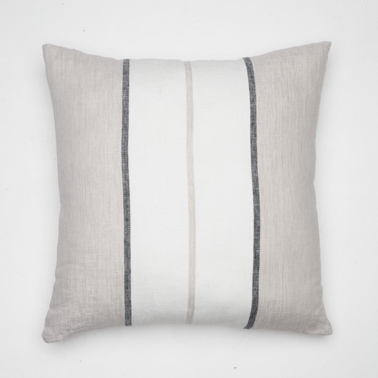 Urban Oasis Ayanna Square Cushion