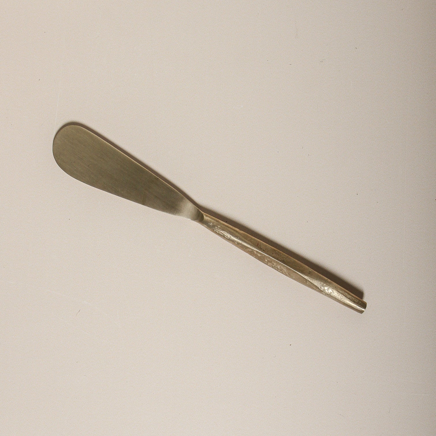 Indigo Love Fetle Spread Knife