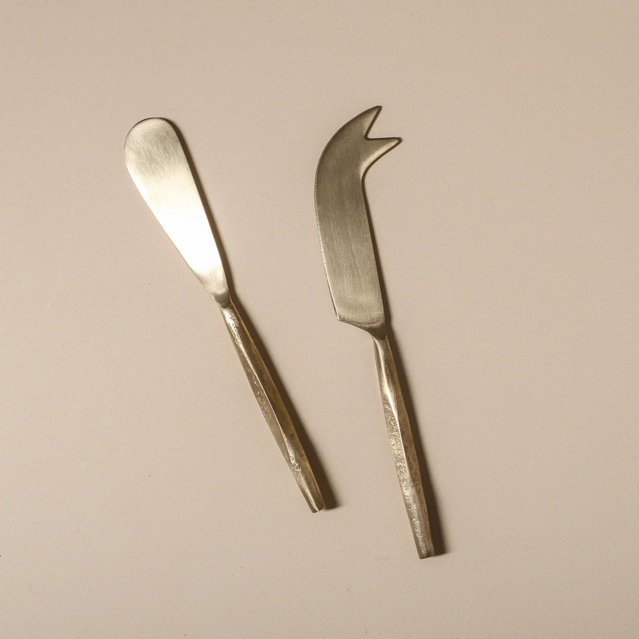 Indigo Love Fetle Cheese Knife