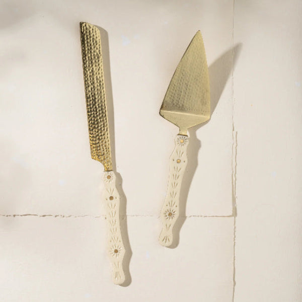 Inartisan Hana Resin Cake Servers