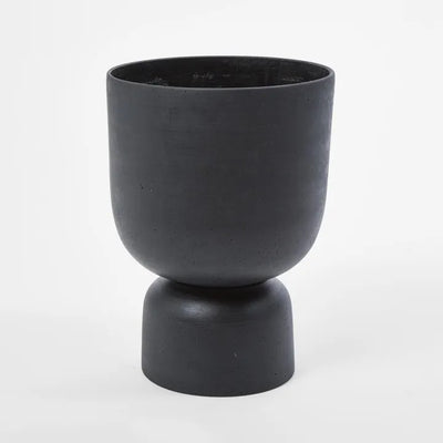 Blanche Planter Black Medium - Gro Urban Oasis