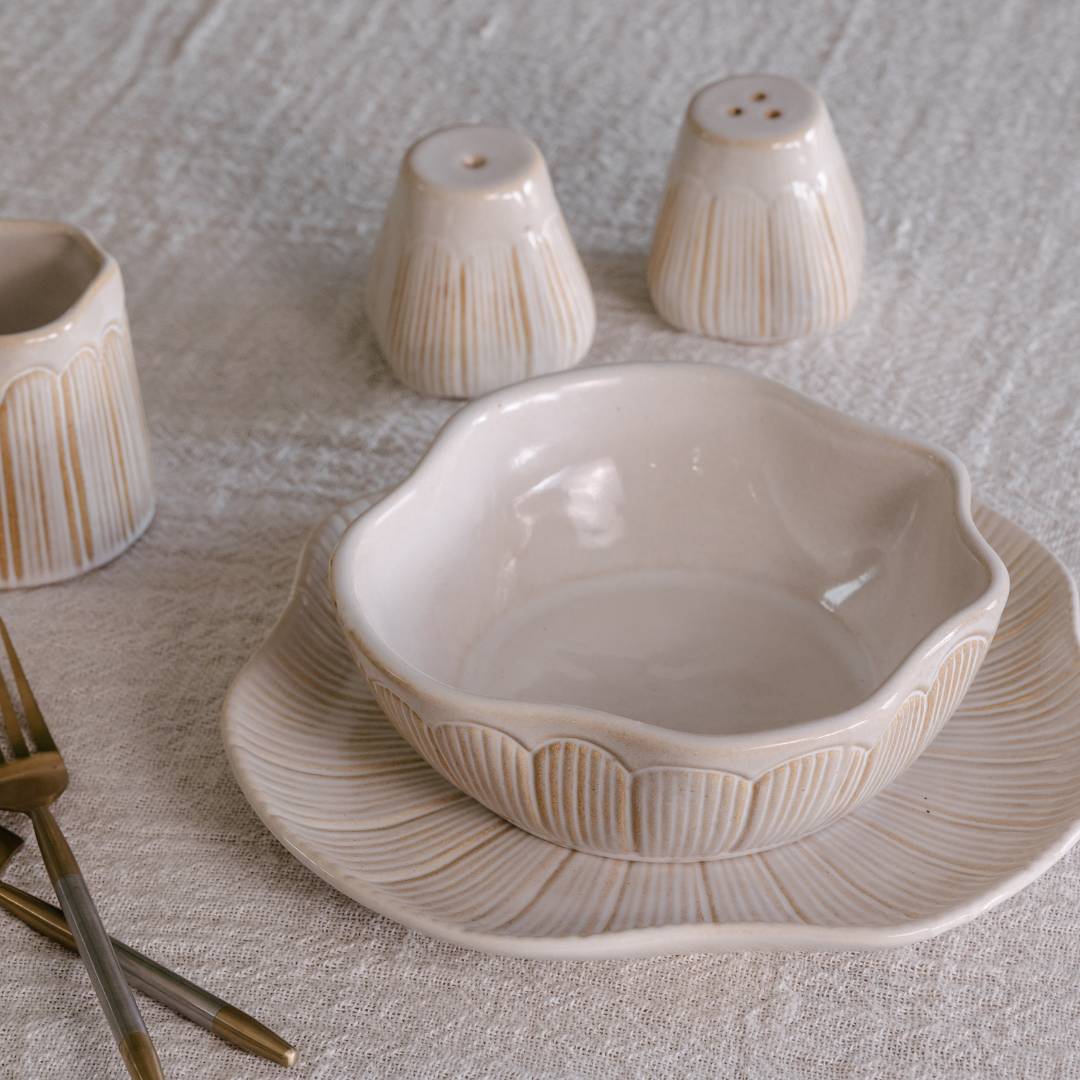 Eadie Lifestyle Highlines Botanica Dinner Bowl Oat