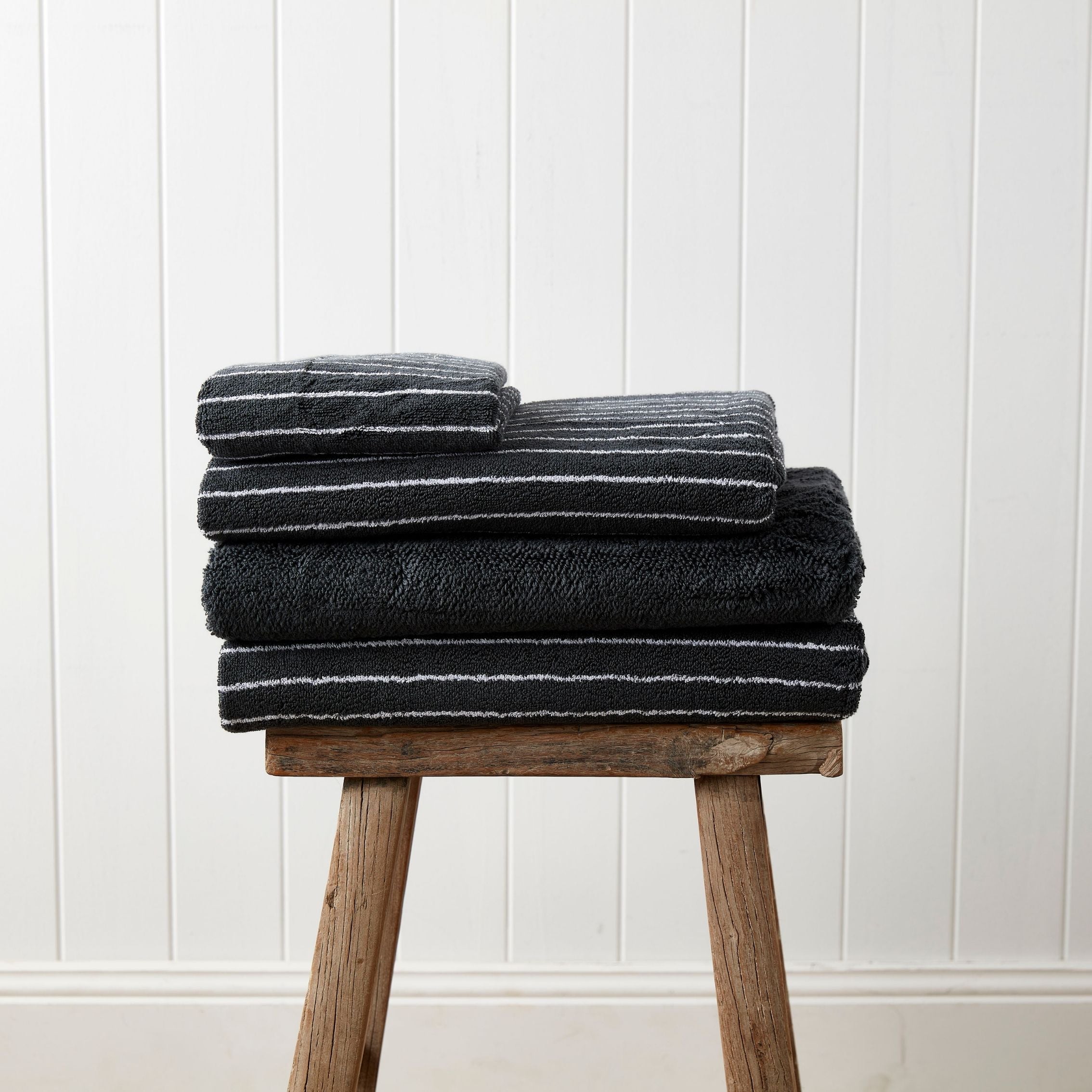 Urban Oasis Hudson Stripe Bath Towel Granite - Gro Urban Oasis