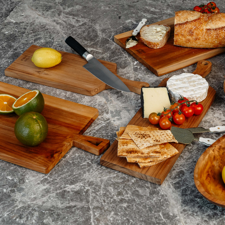 Urban Oasis Rani Cutting Board - Medium