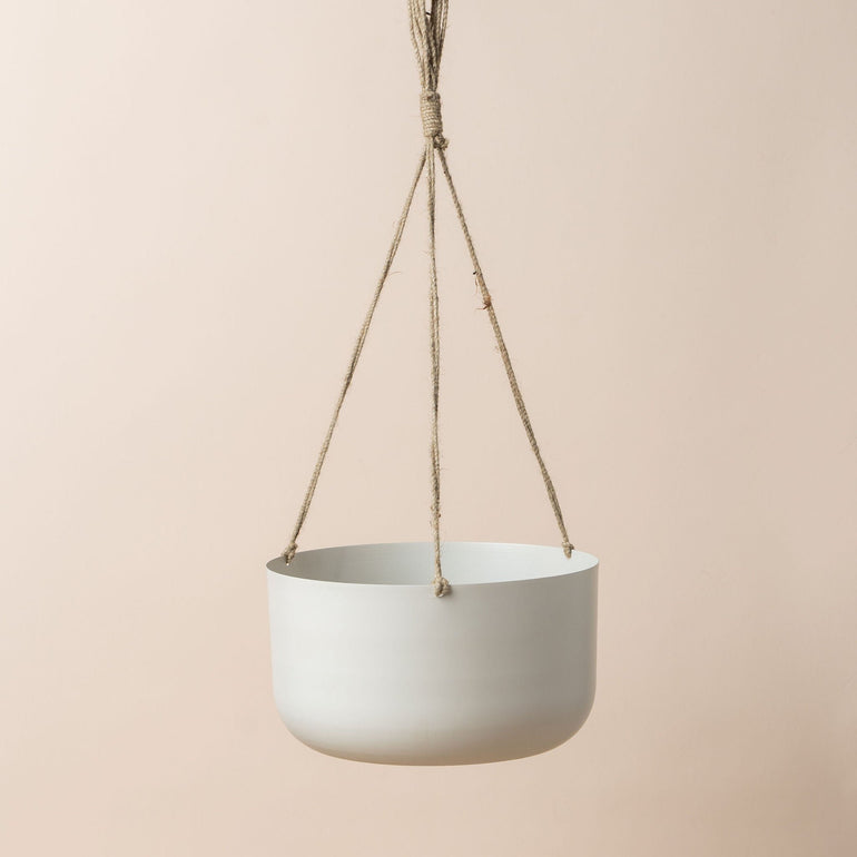 Saarde Metal Hanging Planter Clay