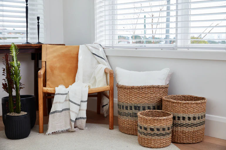 Urban Oasis Ayanna Throw