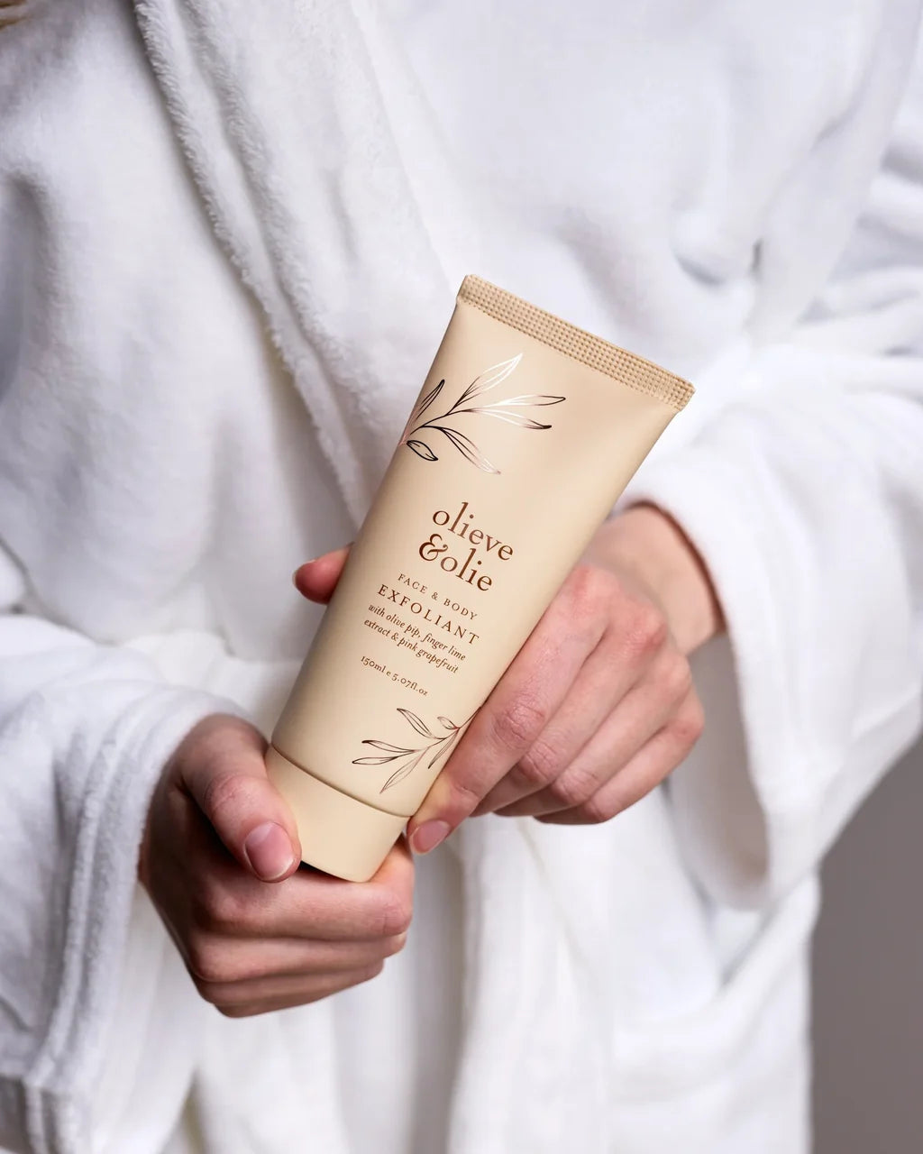 Olieve & Oile Face & Body Exfoliant